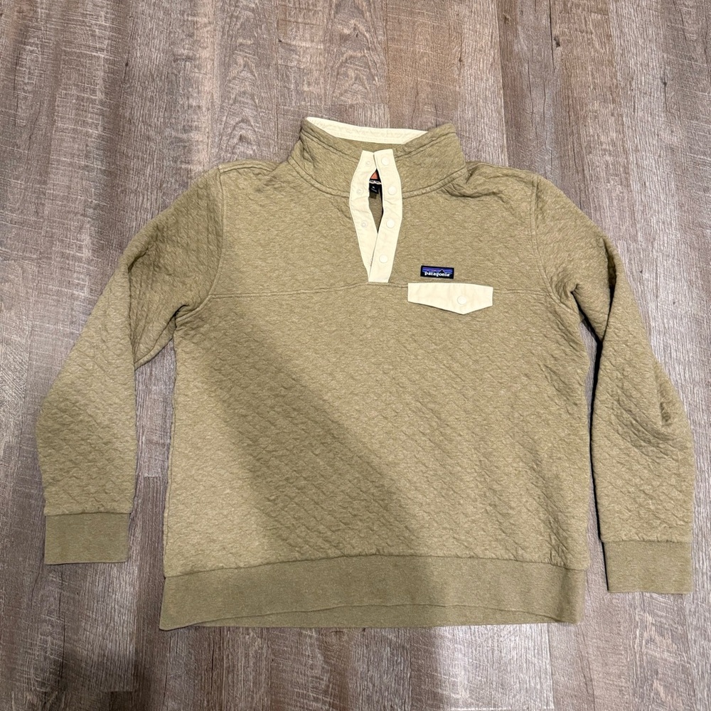 Patagonia Olive Green Quilted Sweatshirt